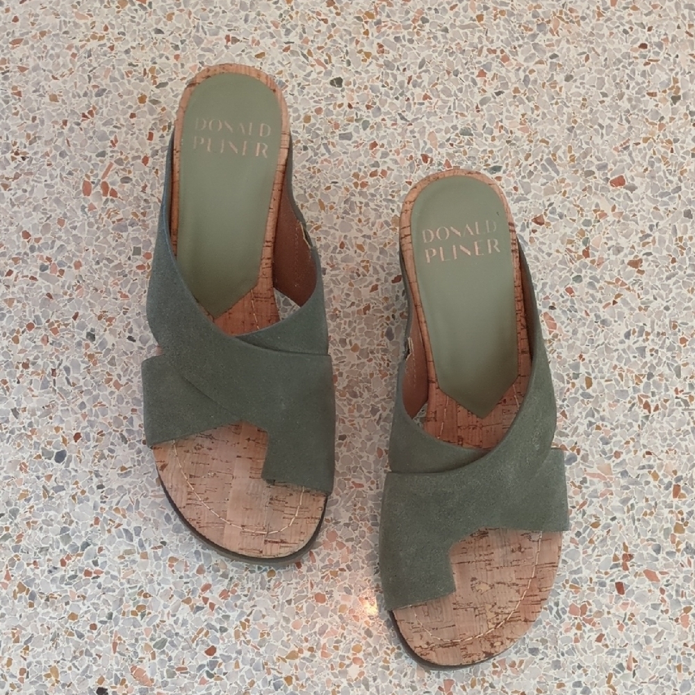 Donald J. Pliner Sisu Suede Wedge